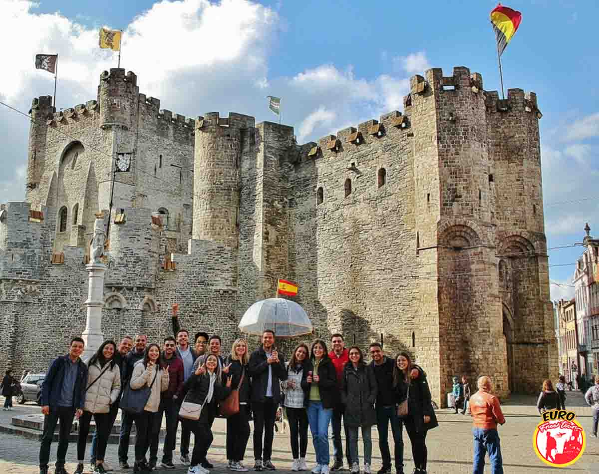 visita al castillo de los contes en belgica